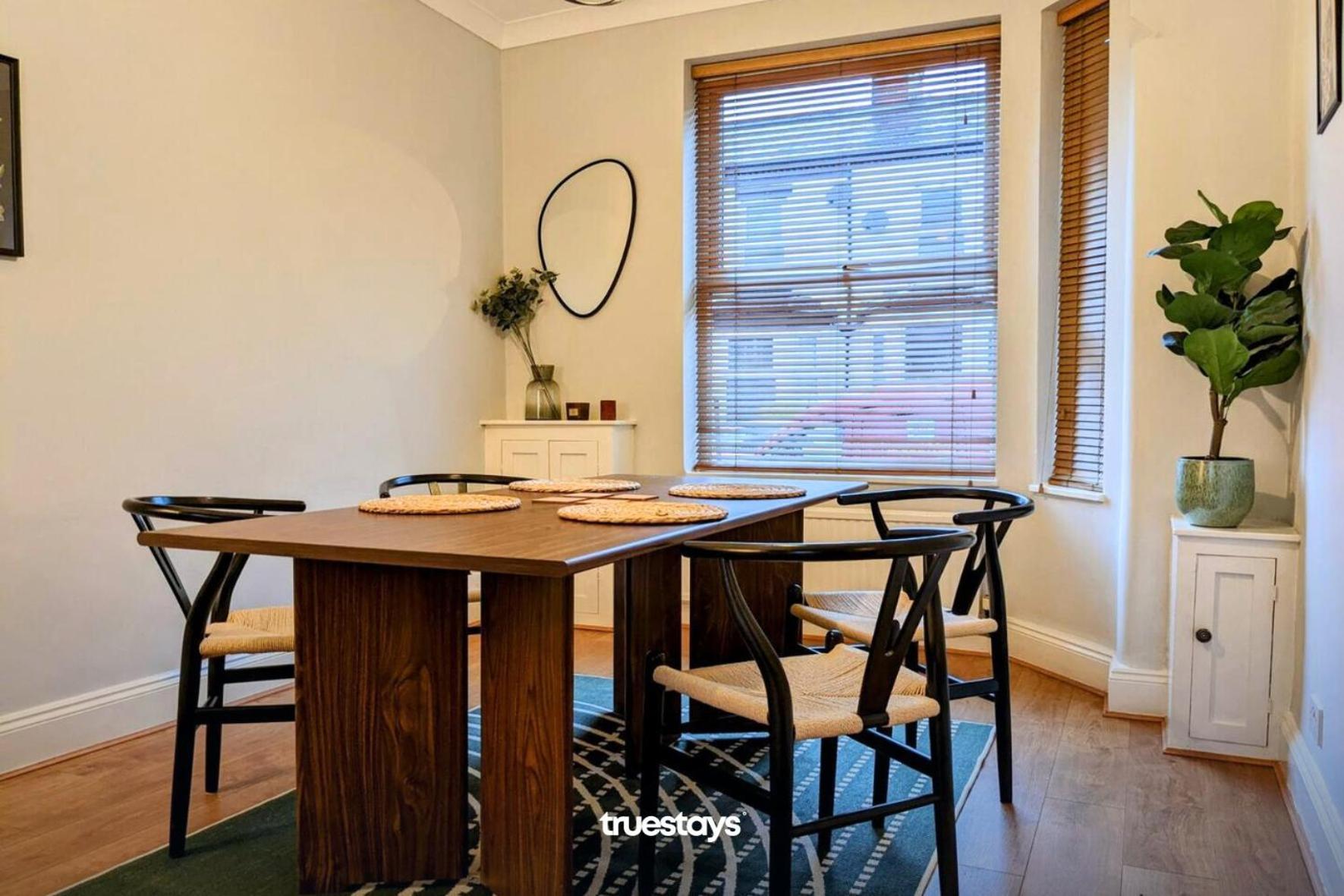 Crawford House - Stunning 2 Bedroom House In Manchester Bagian luar foto