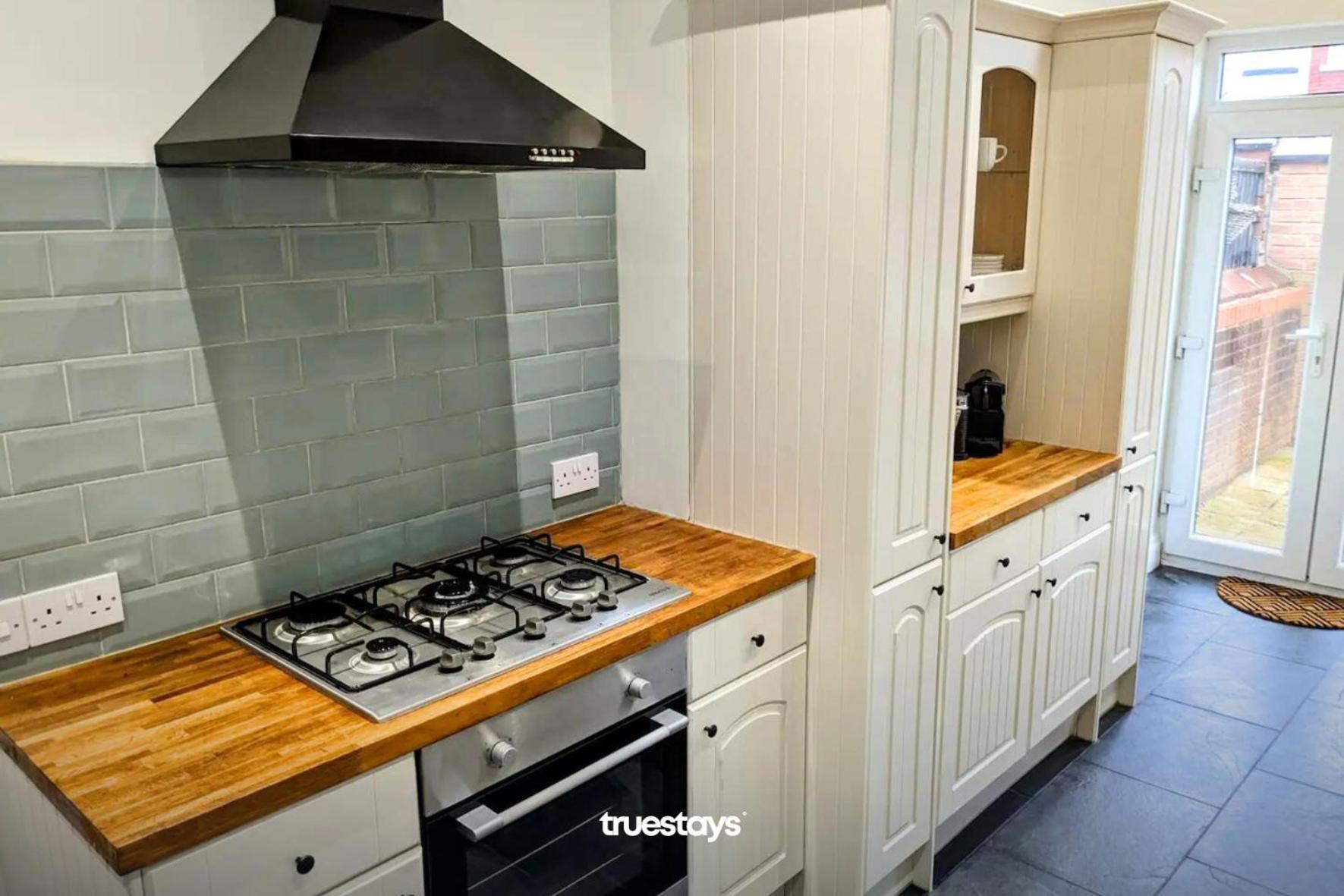 Crawford House - Stunning 2 Bedroom House In Manchester Bagian luar foto