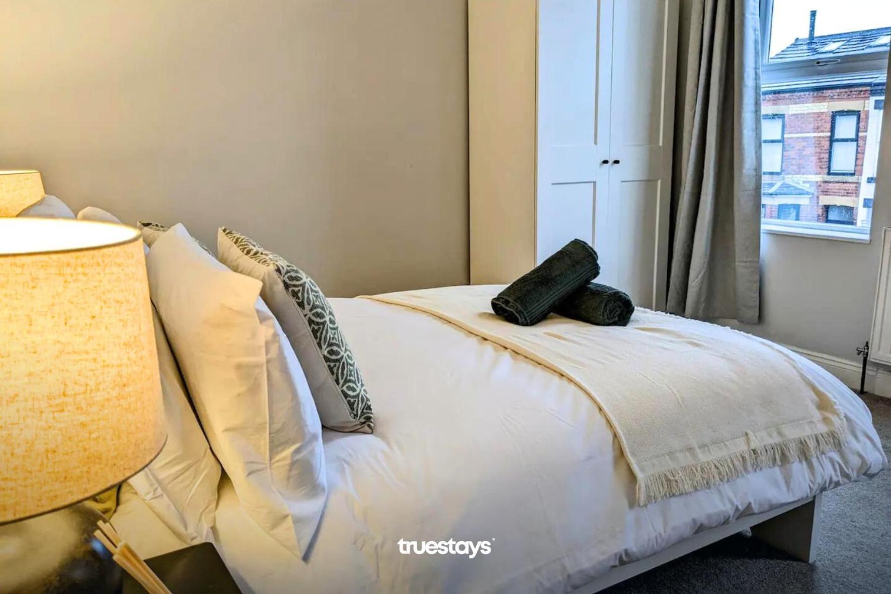 Crawford House - Stunning 2 Bedroom House In Manchester Bagian luar foto