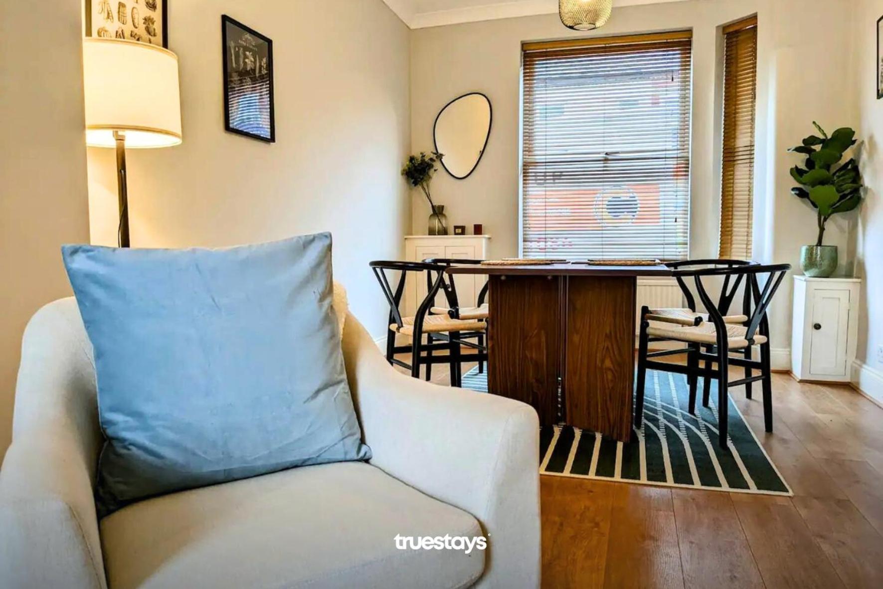 Crawford House - Stunning 2 Bedroom House In Manchester Bagian luar foto